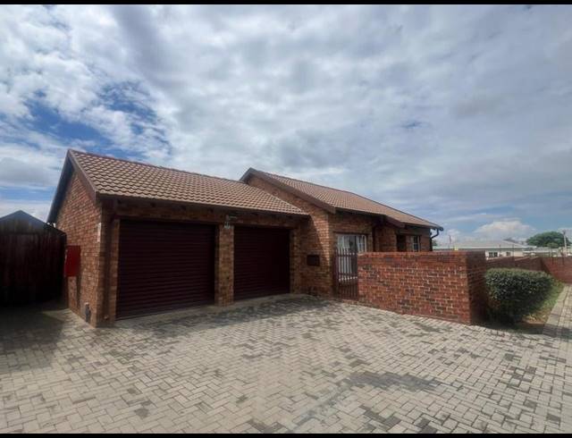 3 BEDROOM HOUSE FOR SALE IN NOORDWYK